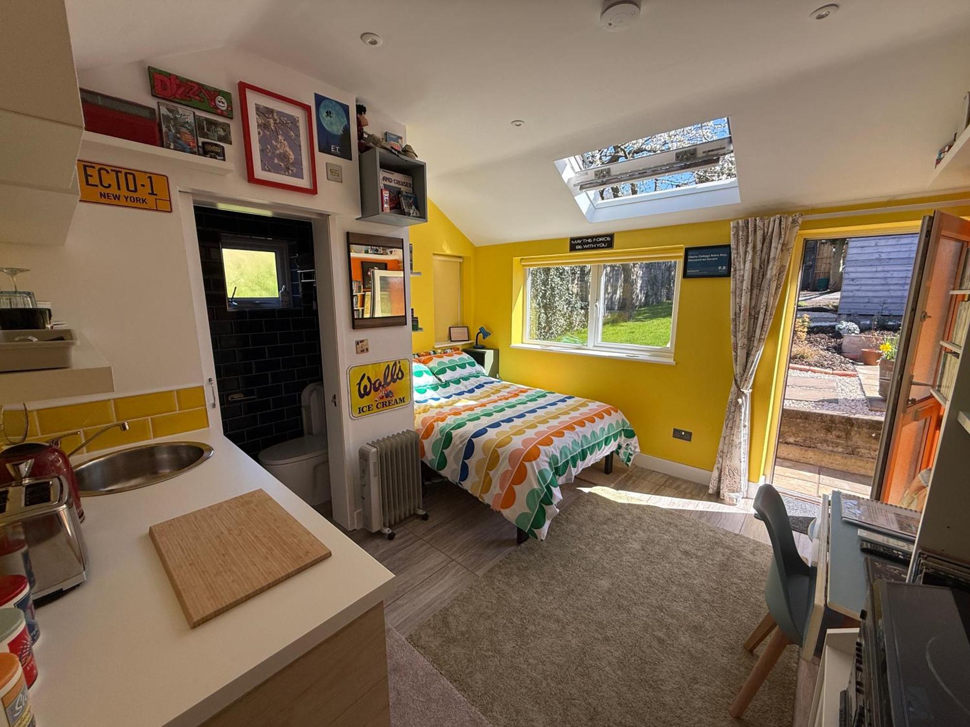 Cherry Cottage Retro Stay, Stourport Esterno foto